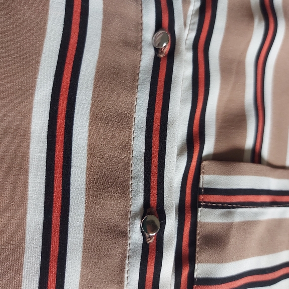 Silky striped button down blouse - Picture 4 of 6